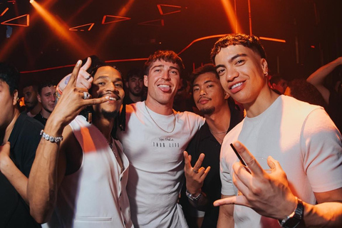 Phuket: Pub Crawl Rooftop, Bars, GoGo & 3 Clubs with Shots 20:30 | Pub Crawl Only