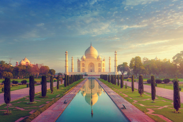 From Delhi: Sunrise Taj Mahal Skip the Line & Agra City Tour Car, Tour Guide, Monument Tickets and Meal at 5-Star Hotel