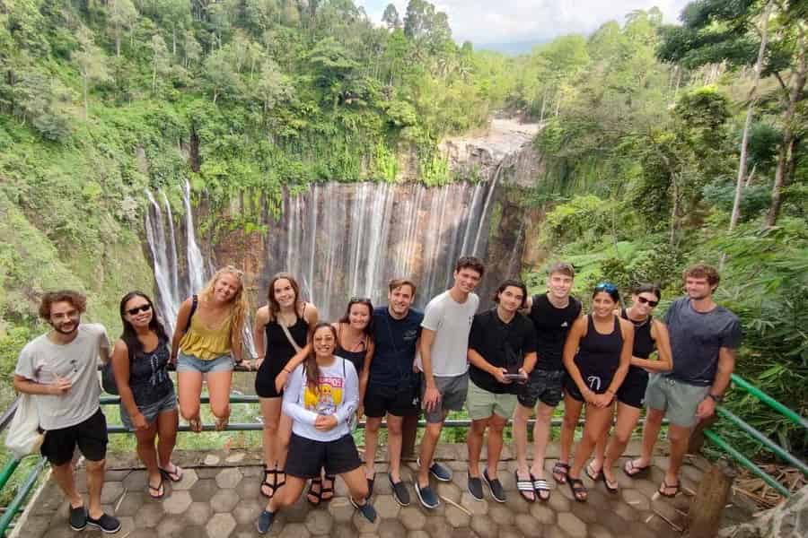 Malang/Surabaya: Tumpaksewu Bromo Ijen Bali 3 Tage (2 Nächte). Foto: GetYourGuide Malang/Surabaya: Tumpaksewu Bromo Ijen Bali 3 Tage (2 Nächte). Foto: GetYourGuide
