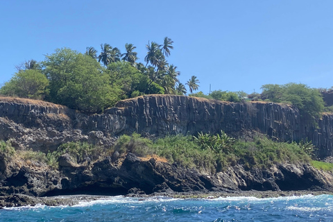 Beach: Boat Trip to Águas Belas Cave with Lunch & BBQ Beach: Boat Trip to Águas Belas Cave with BBQ