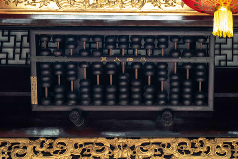 Shanghai: Yuyuan, City God Temple Old City Tour-Tickets Incl