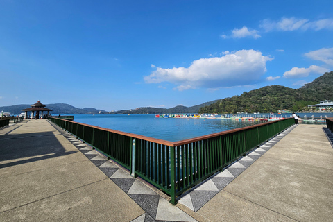 From Taipei: Private 3-Day Tour to Sun Moon Lake and Alishan Premium Hotels | Solo Traveler