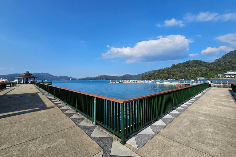 From Taipei: Private 3-Day Tour to Sun Moon Lake and Alishan Premium Hotels | Solo Traveler