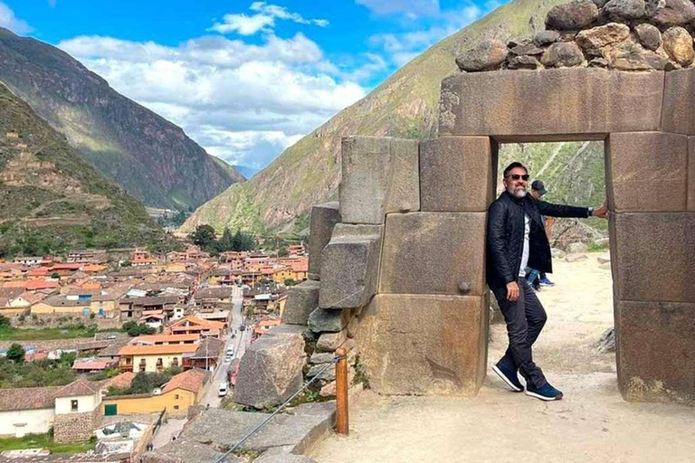 2-Day Trip: Machu Picchu, Ollantaytambo + Pisac