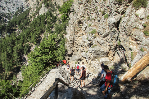 De Chania: Caminhada de 1 Dia à Garganta de SamariáDe Kalyves ou Almyrida