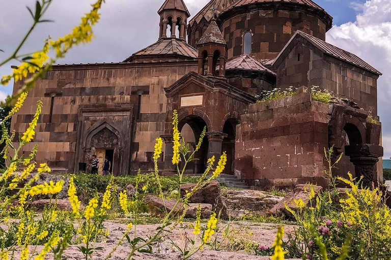 Yerevan: Gyumri & Harichavank Monastery Private Day Trip