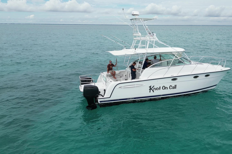Valencia: Catamaran Boat Rental with Captain and Drinks 3 HOURS MIAMI VLC