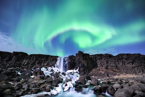 Zorza polarna: wycieczka z ReykjavikuStandardowa wycieczka grupowa z miejscem zbiórki