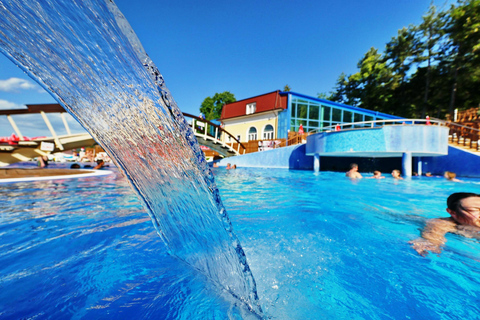 Excursion d&#039;une journée : Ski à Borovets et détente dans les piscines thermales et le sauna