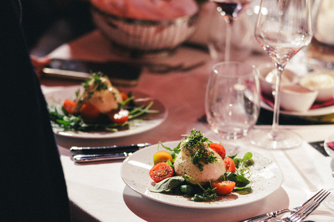 Mirage Vienna: Burlesque Spectacular – Dinner Show Category D - Stage box