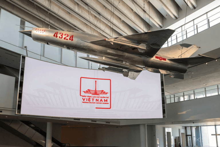 Hanoi: Military History Museum, Hoa Lo Prison & Gardens Tour Small Group: All-In-One Tour: Highlights & Train Street