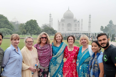 Vanuit Delhi Agra Hele dag groepstour per Tempo UrbaniaAc Tempo Urbania + Alleen Gids