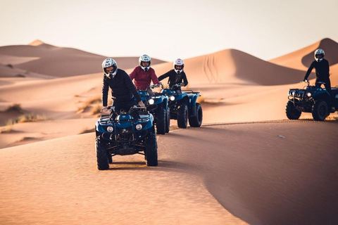 Sunset & Star Wars tour at the Ksar Ghilane oasis in a 4x4 Sunset & Star Wars tour to the oasis of Ksar Ghilane in a 4x4