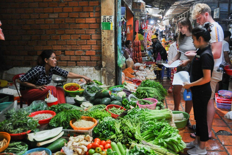 Phnom Penh: Market Tour and Khmer Cooking Class with Lunch