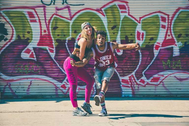 Medellín: Personalized Salsa Dance Class with Professional