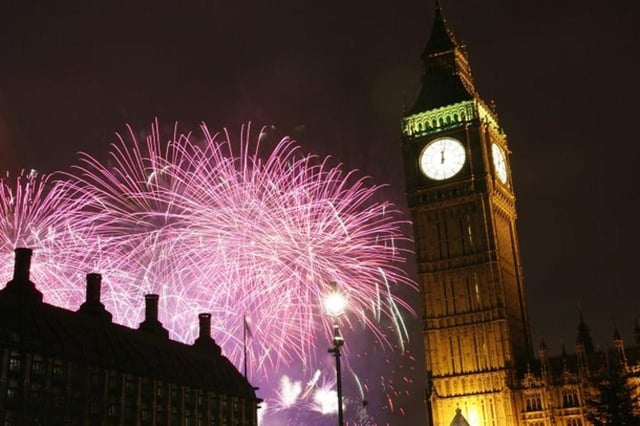 Londres: Crucero de Nochevieja con fuegos artificiales por el río Támesis