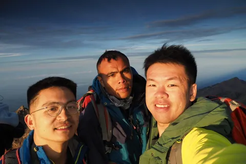 Mount Rinjani Trekking 3D/2N Summit lake hotpring BestSeller