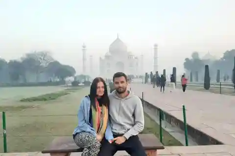 Same-Day Agra Escape: Witness the Taj Mahal & Agra Fort