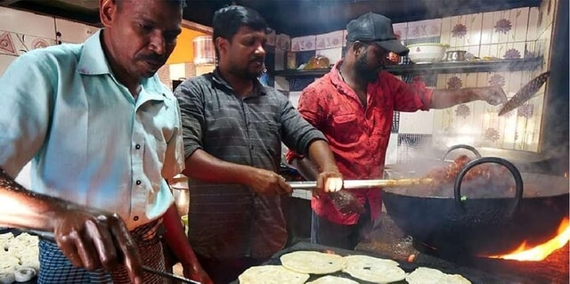 Agra: Guided Street Food & Local Market Tour By Tuk-Tuk