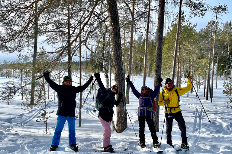 Pyhätunturi: Private Wilderness Skiing Tour In Pyhätunturi