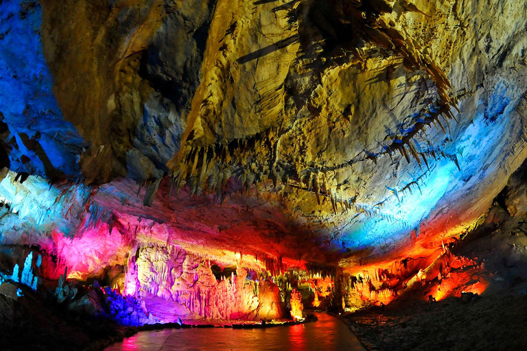 Da Tbilisi: Tour di un giorno del Canyon Martvili e delle Grotte di Prometeo