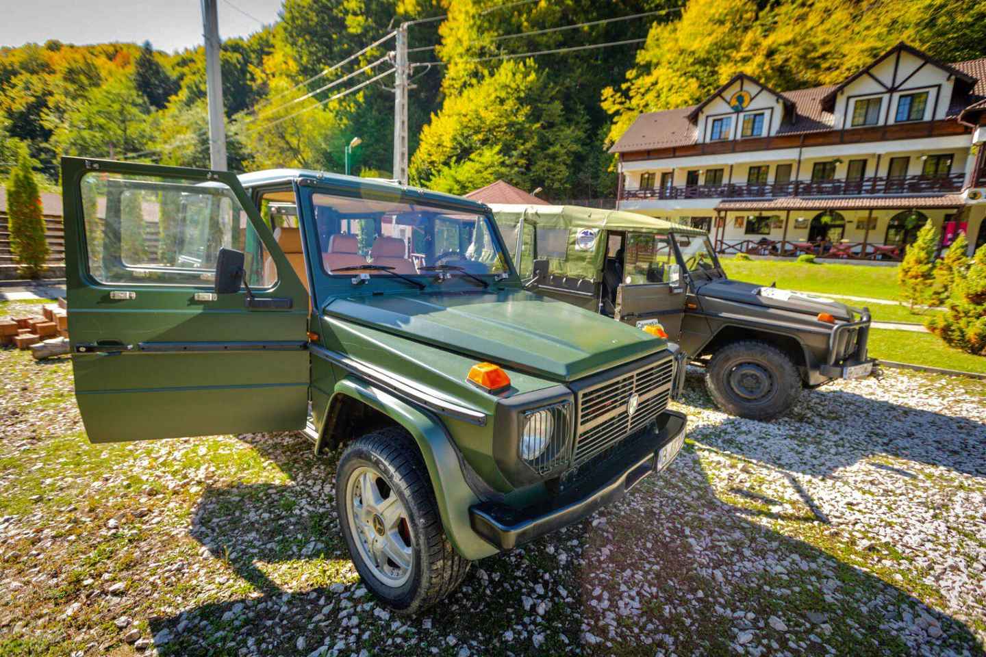 Desde Bucarest: Tour Brădetu en 4x4 con Almuerzo y Recogida en el Hotel