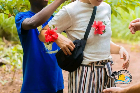 Sansibar: Bio-Gewürzfarm Tour mit traditionellem MittagessenHoteltransfer überall auf Sansibar