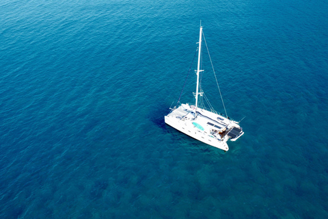 Private Catamaran: Sunset sailing & cocktails