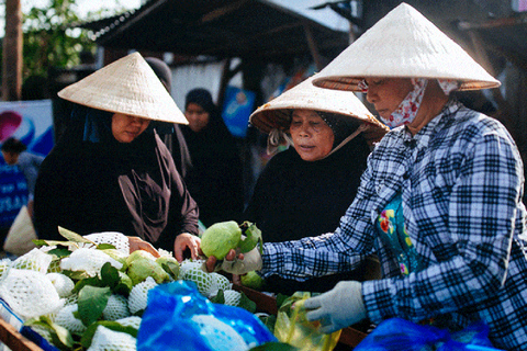 Hue : Visite du pont Thanh Toan en moto avec cours de cuisine