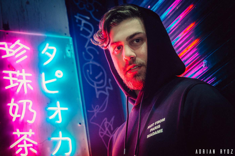 Tokyo | Kamakura | Fuji: Cinematic Photo Shoot (Cyberpunk) 3 hours + 65 edited photos (MOUNT FUJI)