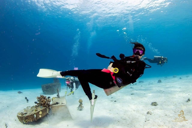 Pattaya: Advanced Diver Course with 6 Dives & Wreck Dives
