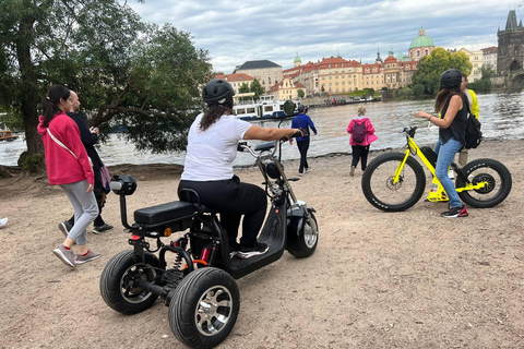 Prague: 2 hours FUN TRIKE tour in Prague with guide Prague: 2 hours FUN e-TRIKE tour with Guide