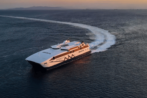 Santorin : traversée en ferry entre Santorin et MykonosBillet aller simple en ferry de Santorin à Mykonos