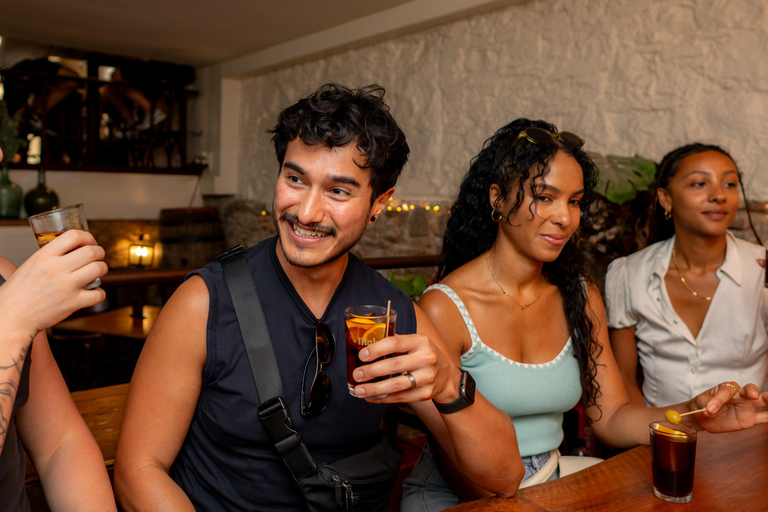 Barcelona: Gothic and El Born Food Tour with Tapas and Wine VIP Private Tapas Tour