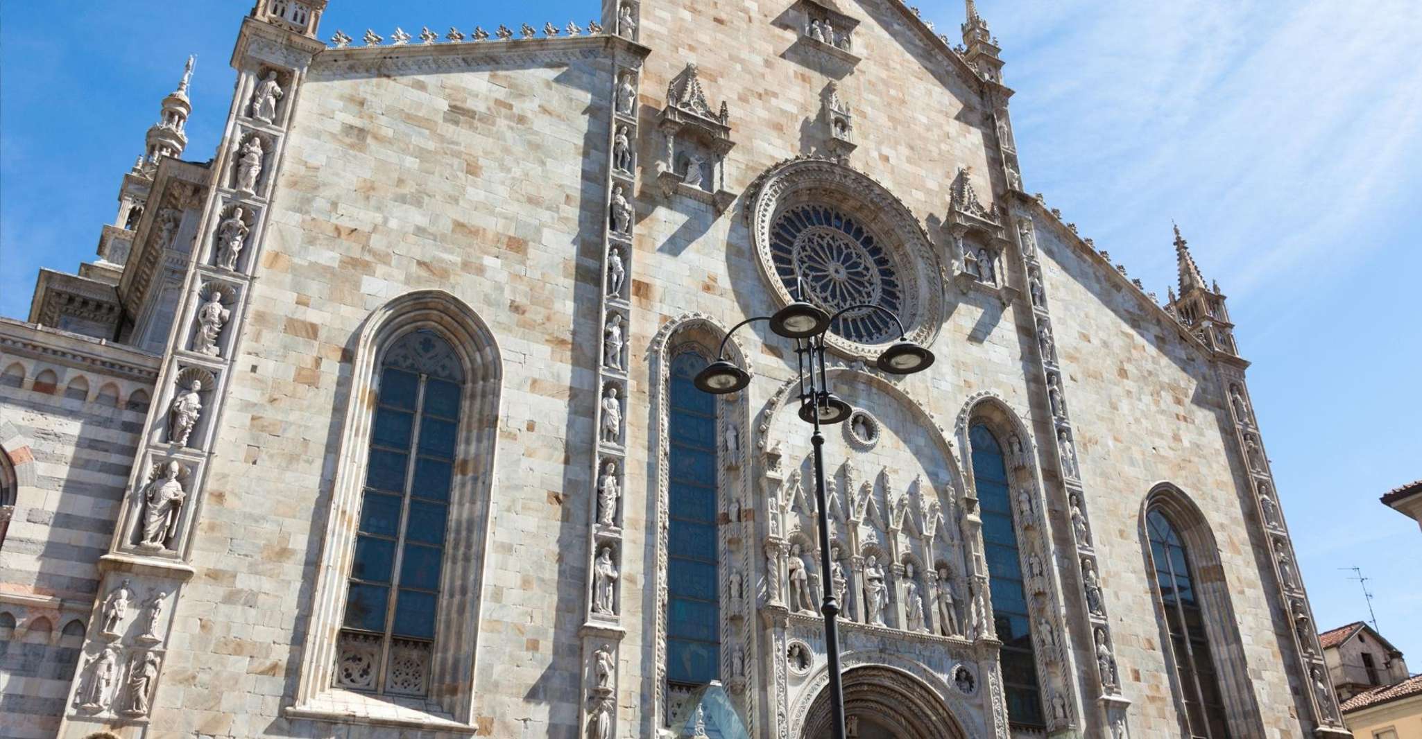 Como Scavenger Hunt and Sights Self-Guided Tour - Housity
