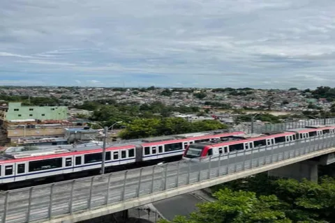 Santo Domingo: Walking Tour with Breakfast & Cable Car