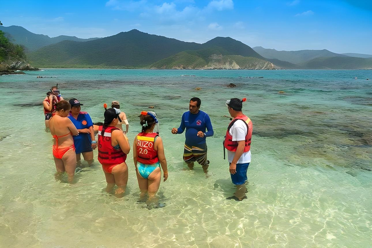 Santa Marta : Visite du parc Playa Cristal Tayrona depuis la ville de CarthagèneSanta Marta : visite de Playa Cristal Parque Tayrona depuis la ville de Carthagène