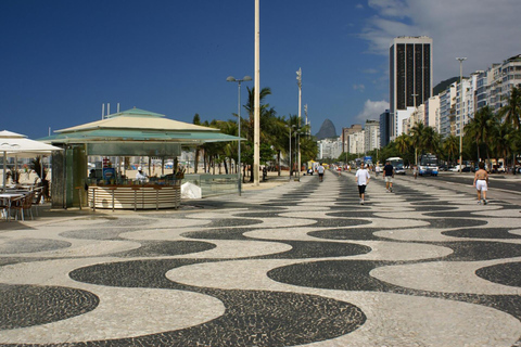 Tour Arpoador: Copacabana Walk & Sunset at the Arpoador