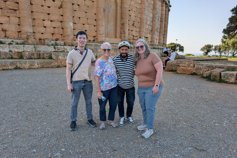 Tipaza and Cherchell Tour with Pickup & Local Fish Lunch