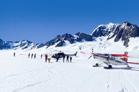 2026年アオラキ・マウントクック村人気の氷河探検体験 | ゲットユア