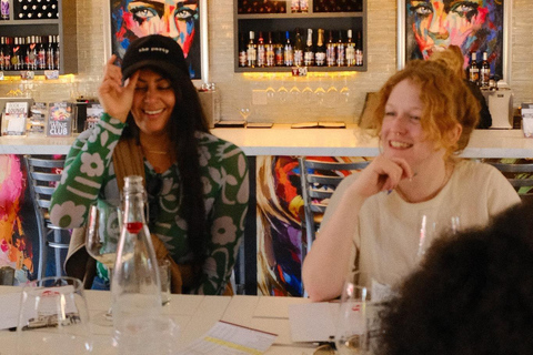 Solvang: excursão a pé pelo Vale de Santa Ynez com degustação de vinhosSolvang: excursão a pé pelo Vale do Vinho de Santa Ynez com degustações