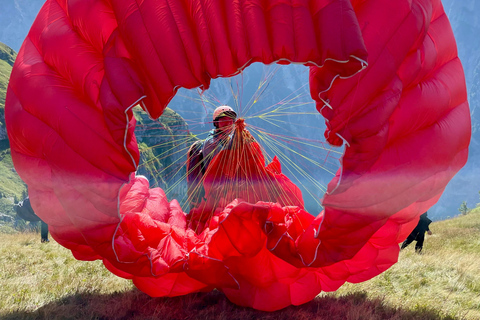 Bovec: parapendio biposto sulla valle dell&#039;IsonzoBovec: Parapendio biposto sulla Valle dell&#039;Isonzo