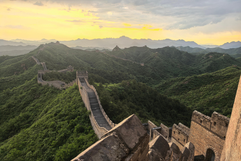 Beijing: Jinshanling Great Wall sunrise Tour with Pickup