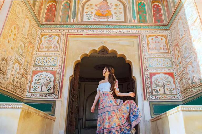 Visite citadine d&#039;une journée à Jaipur : fort d&#039;Amber, palais de la ville et guideJaipur : visite d&#039;une journée personnalisable avec voiture, chauffeur et guide