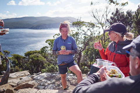 Desde Hobart: Tour a pie por los Tres Cabos - 4 díasCompartir gemelos