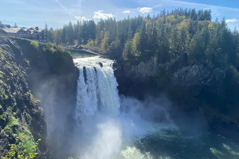 Snoqualmie Falls and Chocolate tour