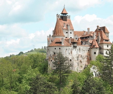 Bucharest: Dracula's Castle, Peleș Castle & Brașov Day Trip