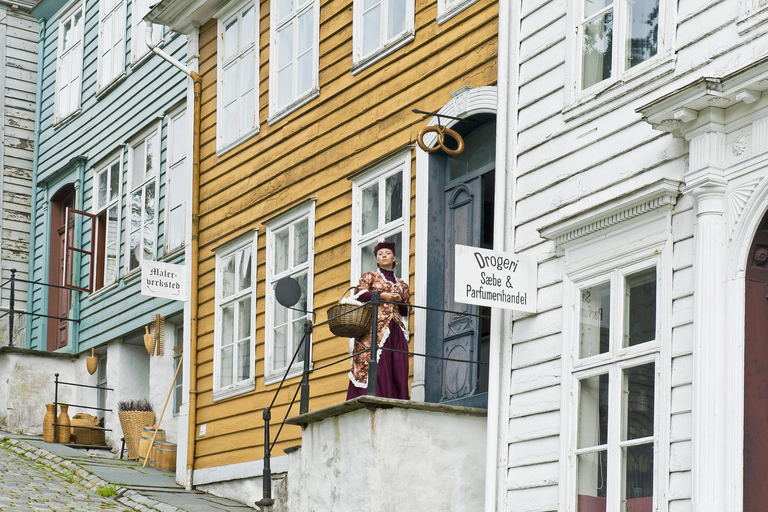 Bergen: Guided Car Tour with Old Bergen Museum &amp; Fantoft …