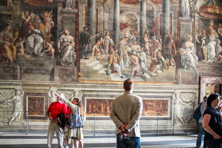 Największe atrakcje Watykanu: wycieczka w małej grupieWycieczka grupowa w j. francuskim