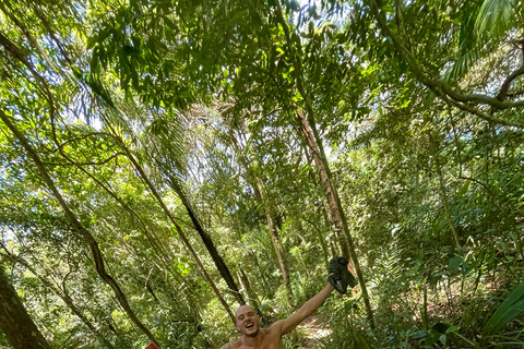 Paraty - Sugarloaf Mountain Trekking in Saco do Mamanguá Paraty – Sugarloaf Mountain Trekking via Saco do Mamanguá